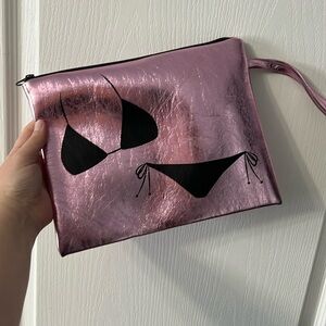 Small wrist bag